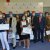 La gerente de cuidados y las directoras y directores de enfermería de Atención Primaria de la Comunidad de Madrid han recibido de forma simbólica las primeras bolsas de producto